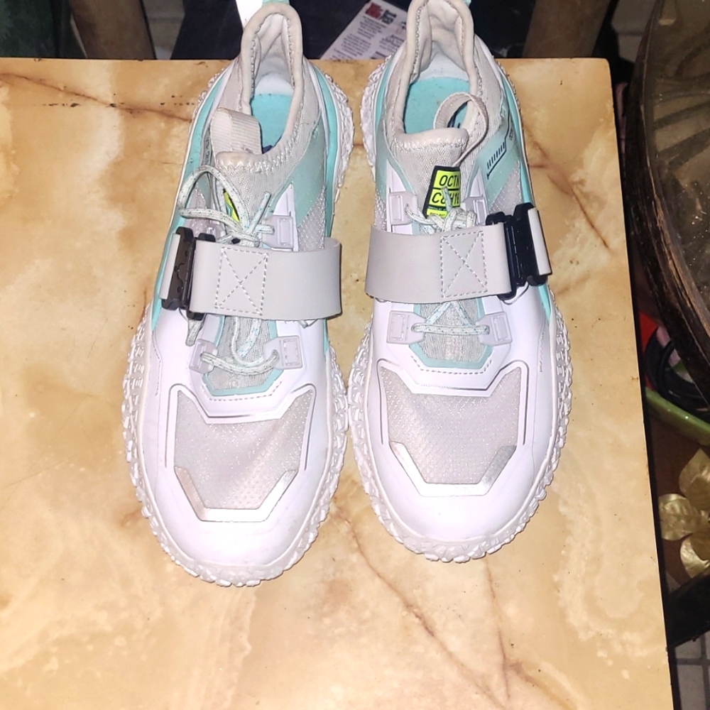 Shoes white and blue